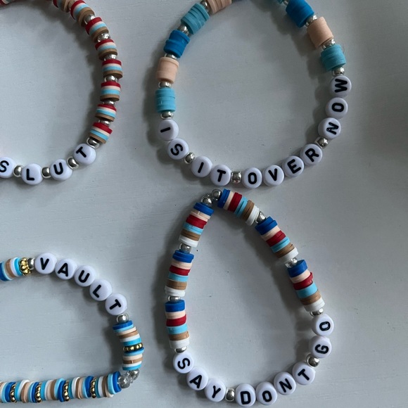 1989 T.V. Vault Track friendship bracelets - Picture 8 of 8